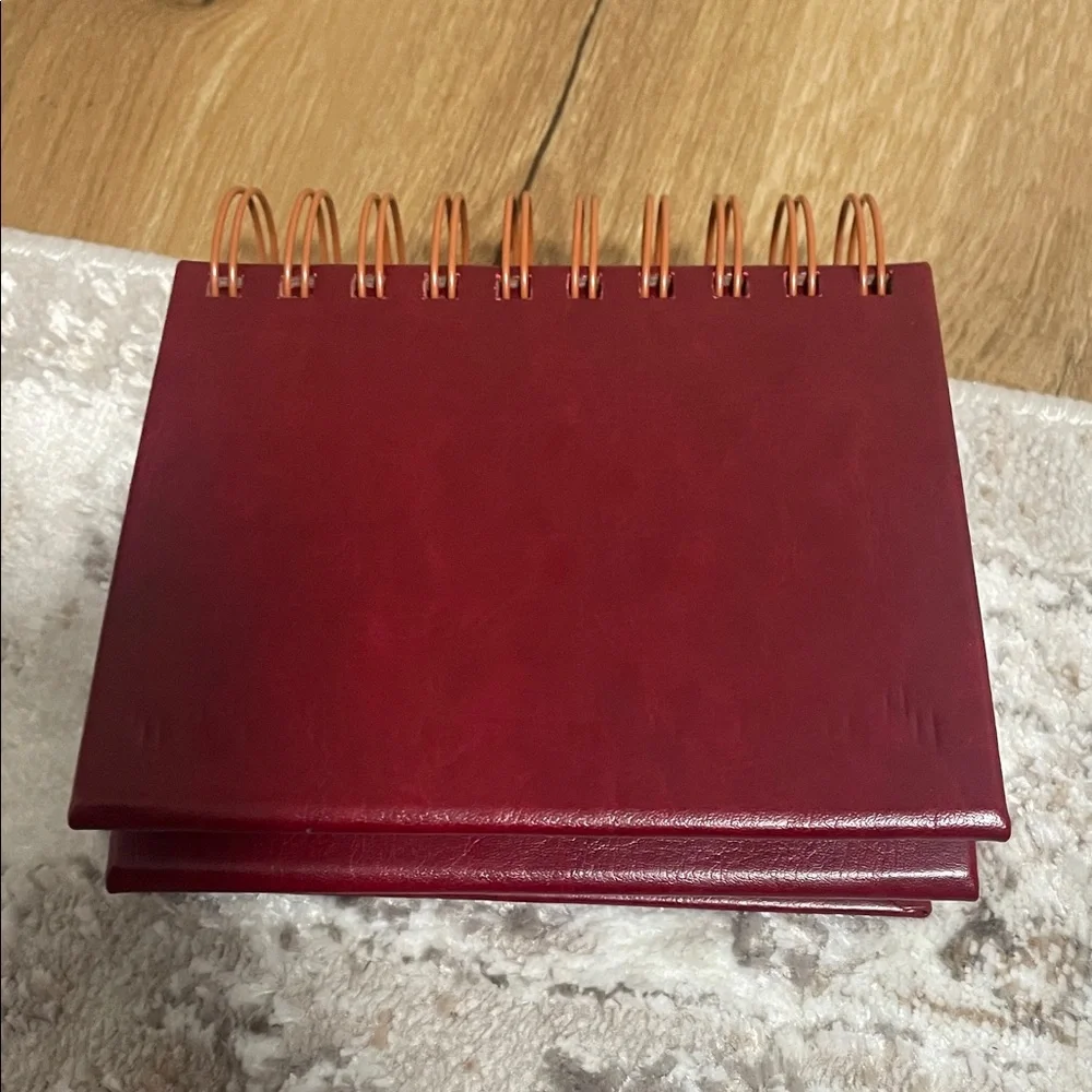 Inspirational Daily Desk Calendar - Red